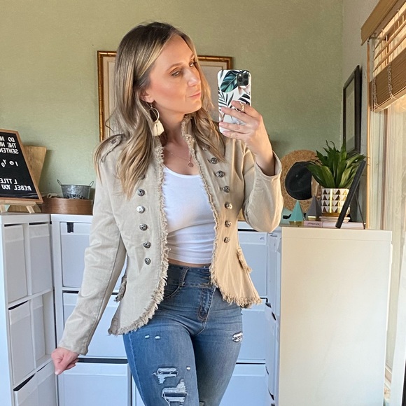 Long Sleeve Open Front Light Denim Military Jacket - Picture 10 of 12